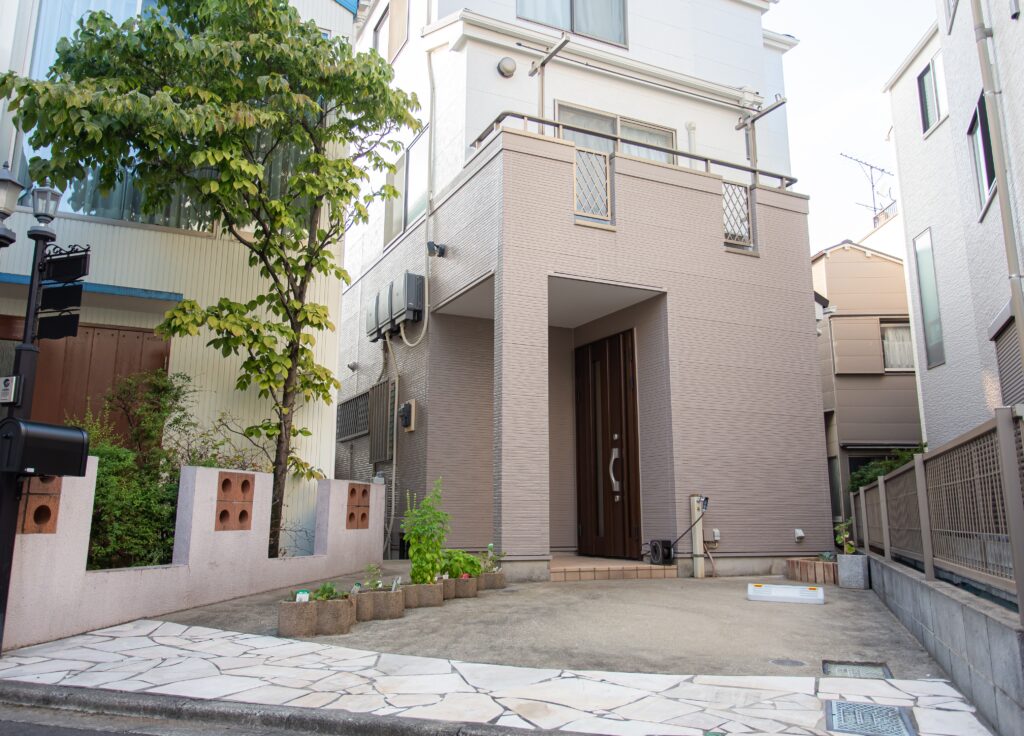 現在の磯野屋です